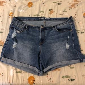 Old Navy Boyfriend Jean Shorts